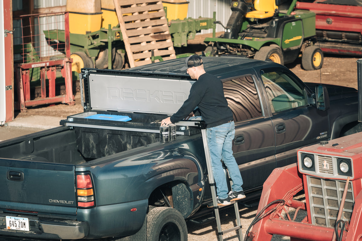 Monroe truck and online auto accessories